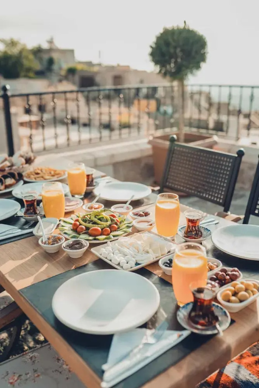 Food & Beverage