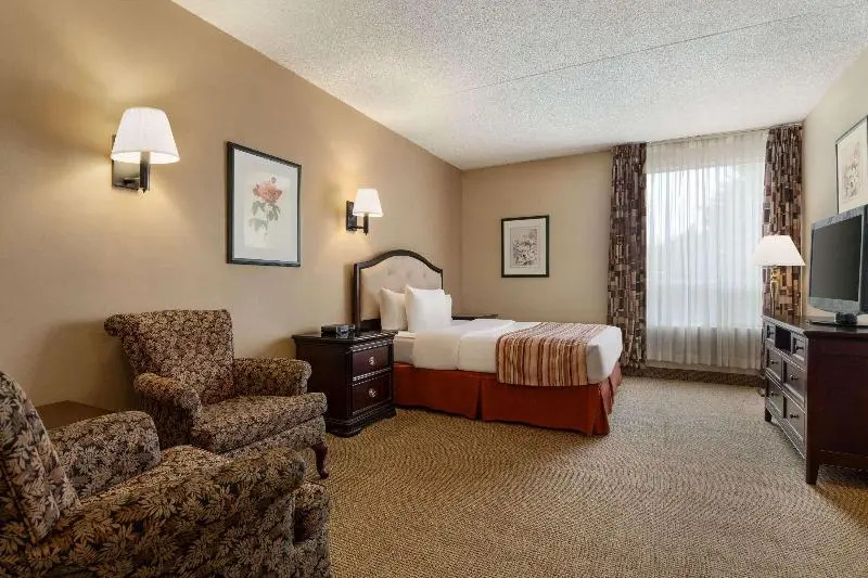 Ramada by Wyndham Fredericton - Chambres