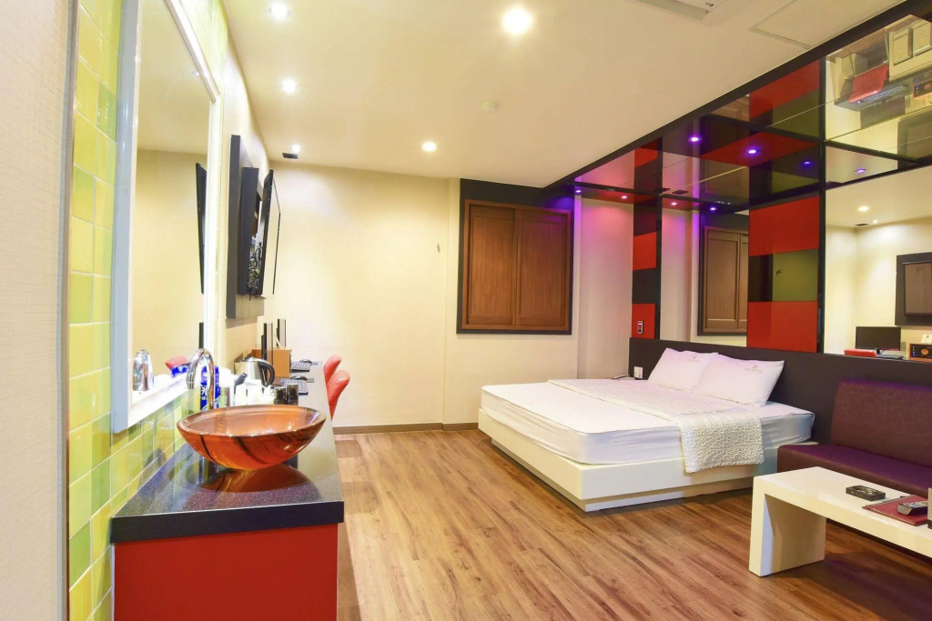 Bedroom