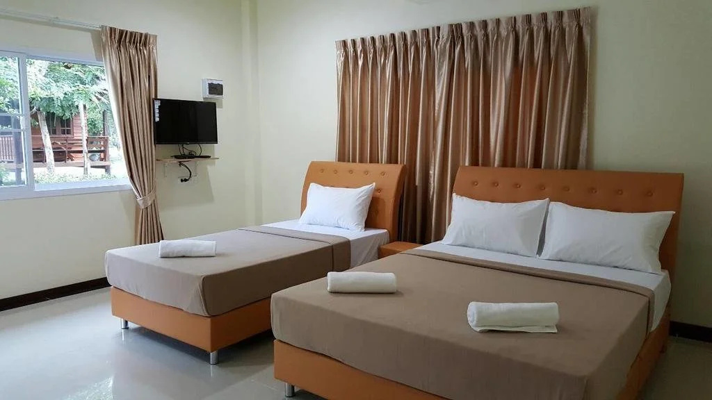 Petch Jed Sao Noi Resort