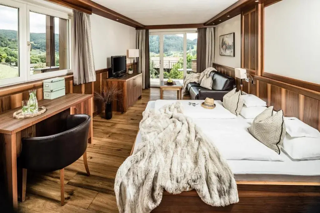 2 Bedrooms Superior Suite with balcony