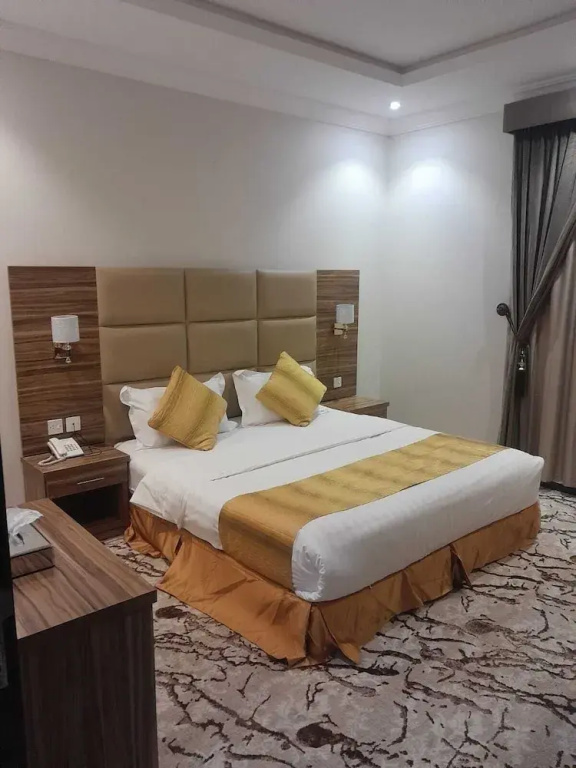 Standard room with city view