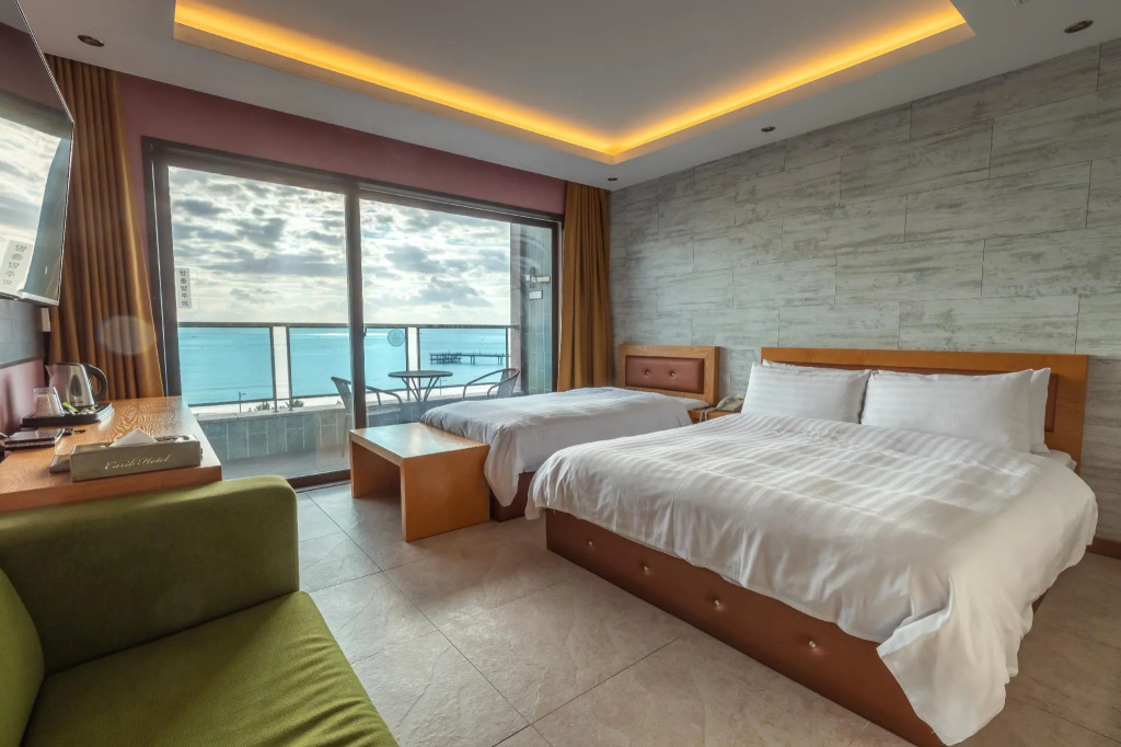 Deluxe Double room with ocean view (twin beds)