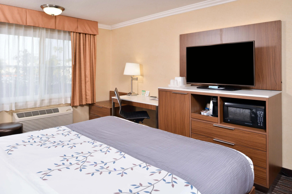 Best Western Airpark Hotel - LAX Airport LA  Stadium — фото