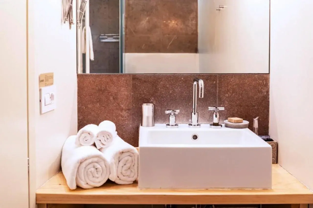 Отель BC MAISON bed&cafe Milano в Милане