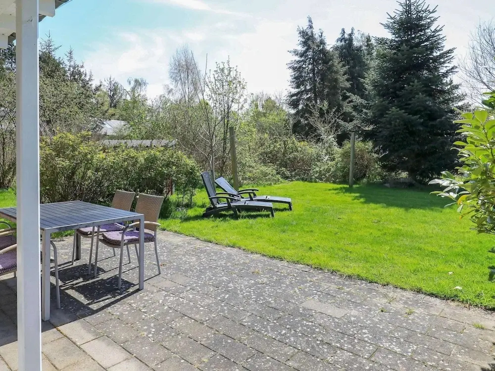 6 Person Holiday Home in Stege