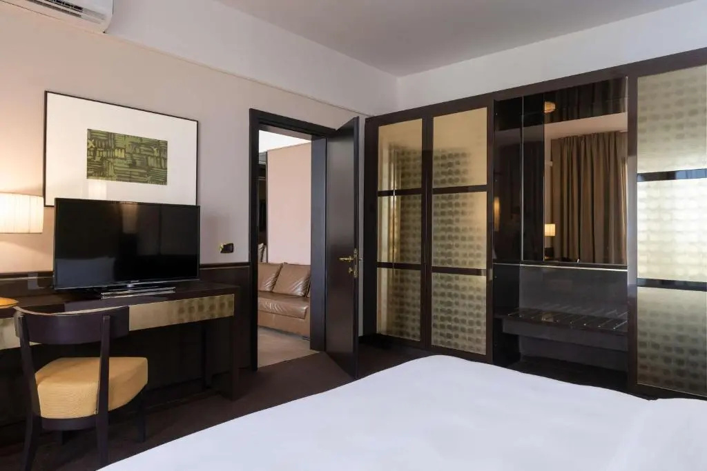 Suite with river view