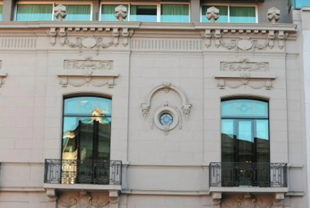 Yrigoyen 111 Hotel