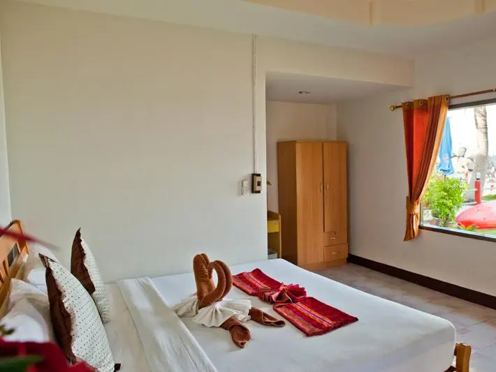 Standard Double room beachfront (full double bed)