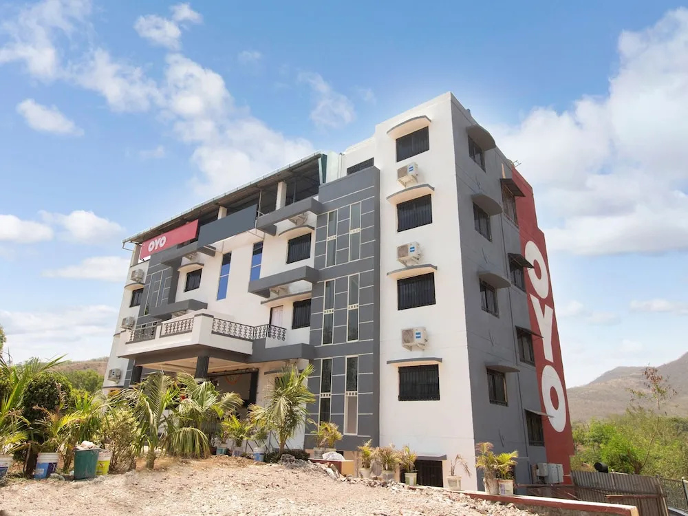 The Pearl Inn by OYO Rooms
