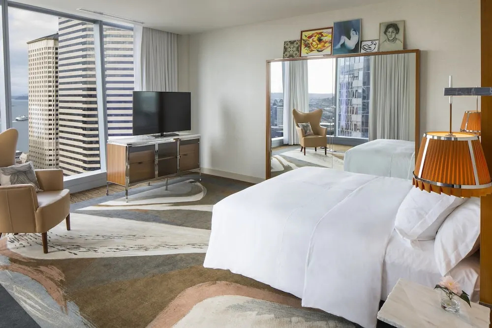 Superior Double room (full double bed)