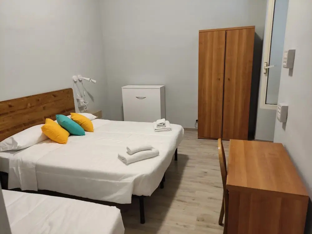Economy Triple room