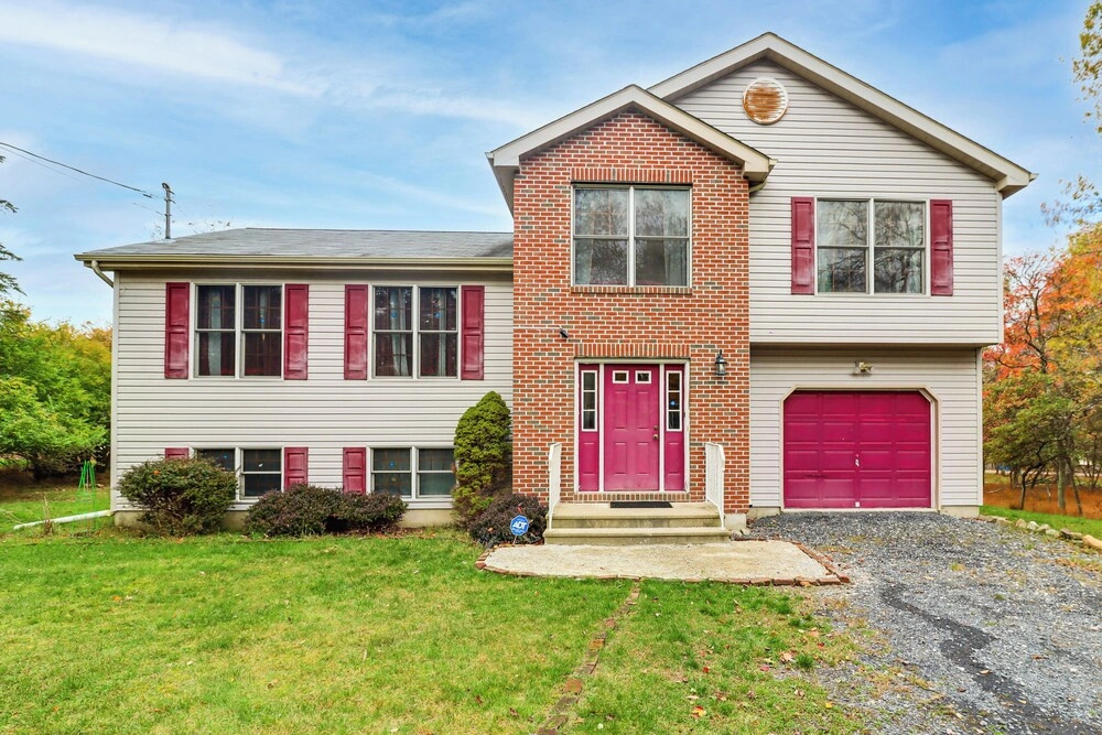 < 1 Mi to Lake: Family Home in Albrightsville!