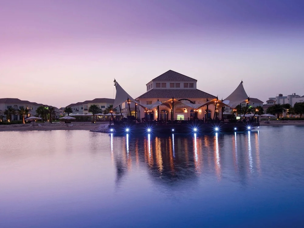 Movenpick Beach Resort Al Khobar - 2