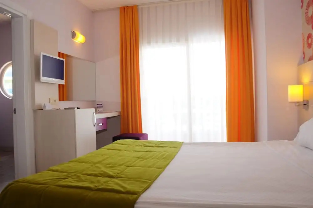 Двухместный номер Standard двуспальная кровать в Side Win Hotel
