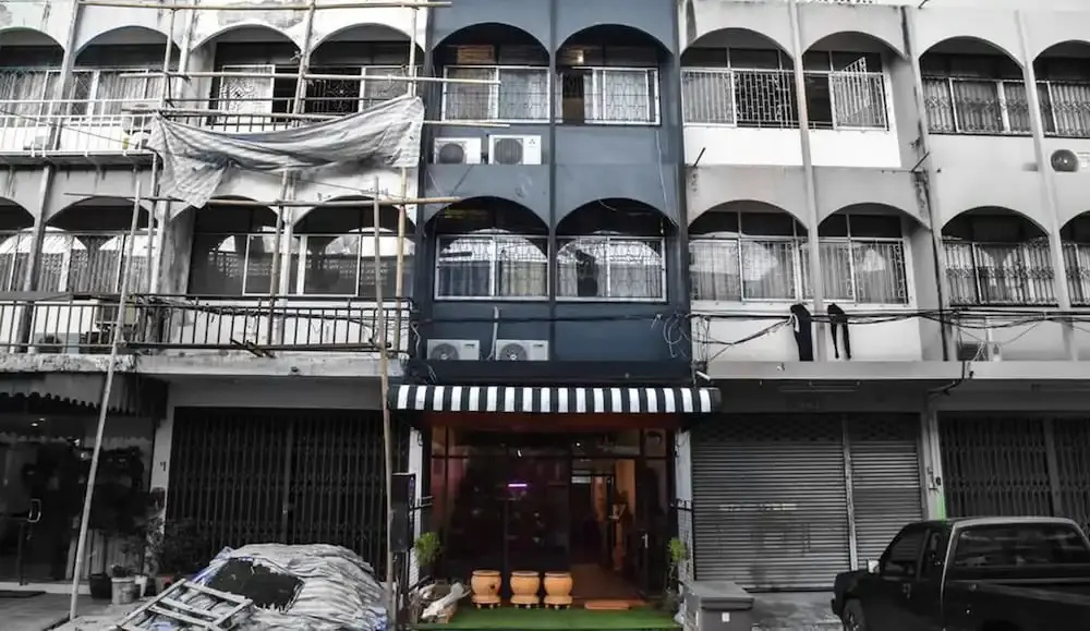 Bandai II Poshtel