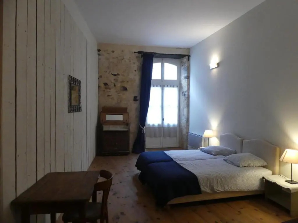 Standard Double room (full double bed)