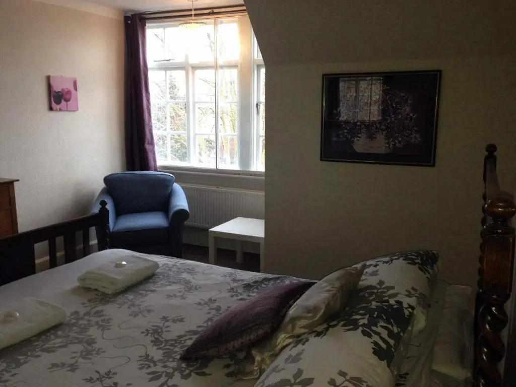 Economy room