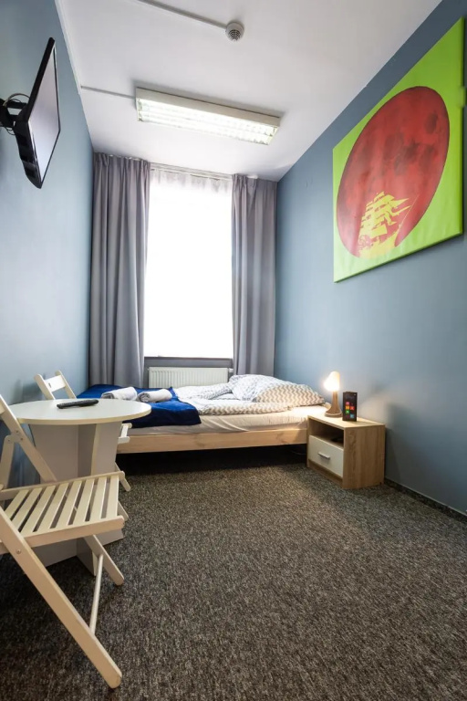 Double room (full double bed)