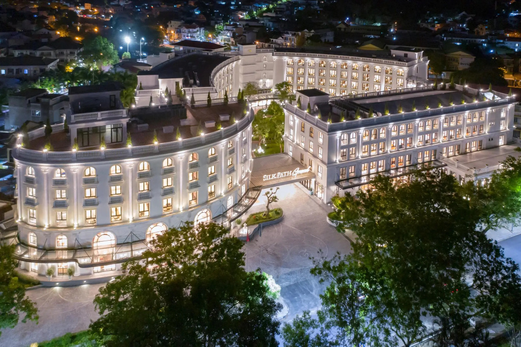 Silk Path Grand Hue Hotel