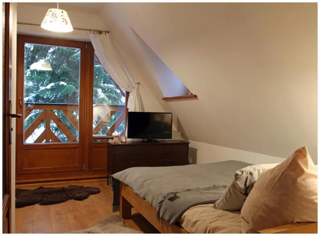 Standard Double room with garden view (full double bed)