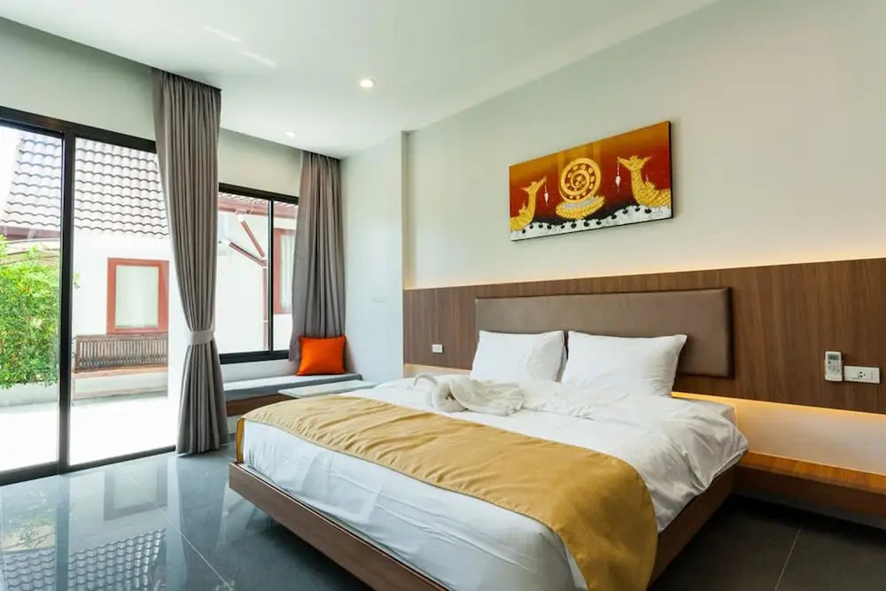 Superior Double room with balcony (full double bed)