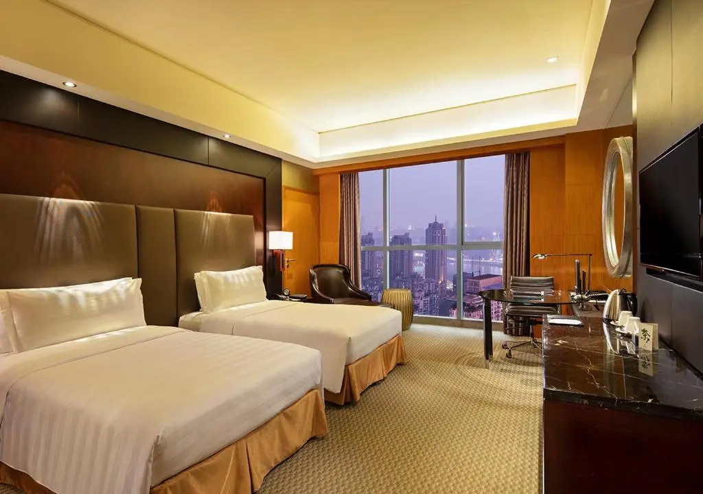 Executive Double room (full double bed)