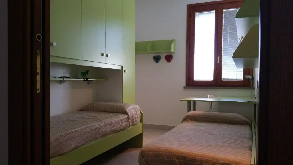 2 Bedrooms Cottage
