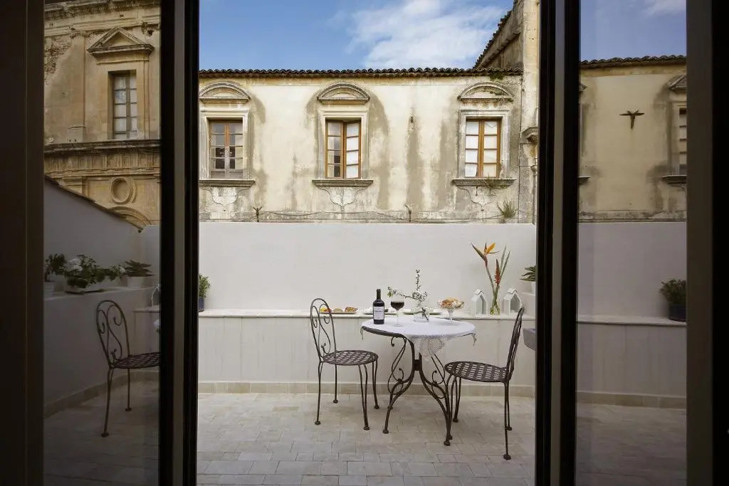 Nicotera Apartment