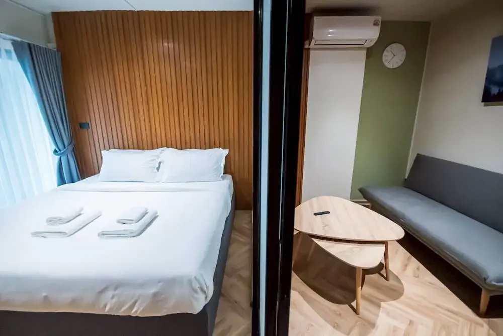 Premier room