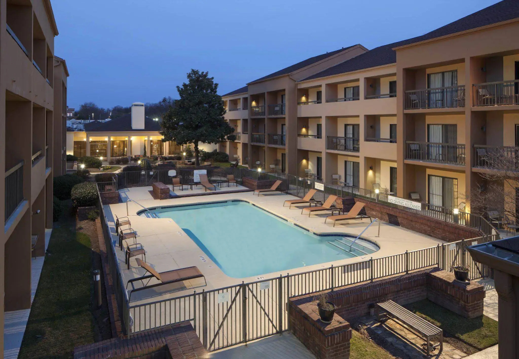 Courtyard by Marriott Greenville Haywood Mall - фото 20