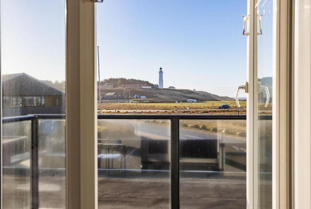 Standard Double room with balcony and with ocean view (full double bed)