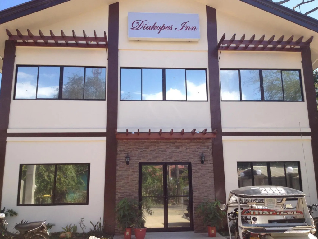 Diakopes Inn - Hostel