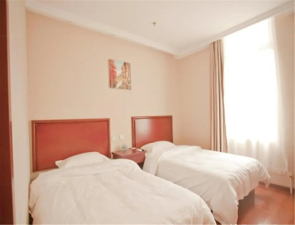 GreenTree Inn Liaoning Dalian Railway Station South Shengli Square Express Hotel - Chambres