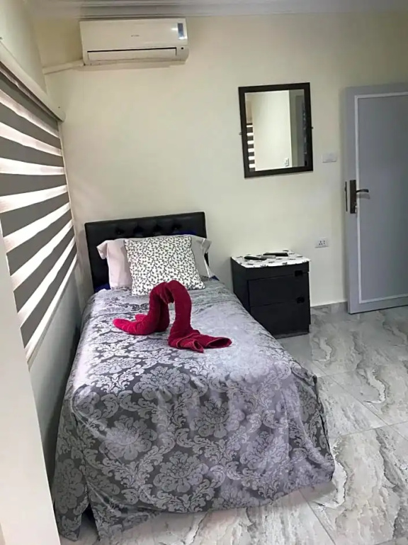 Deluxe Single room
