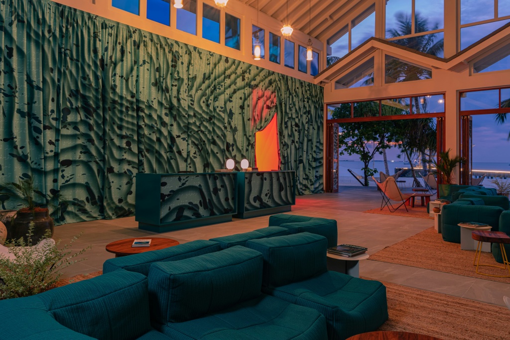 The Standard, Huruvalhi Maldives