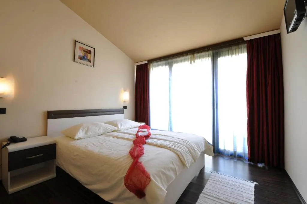 Hotel Fontana - 3