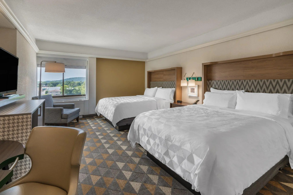 Holiday Inn & Suites Pittsfield-Berkshires by IHG - Chambres
