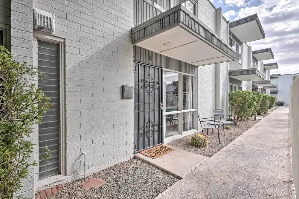 Chic Scottsdale Home w/ Balcony, Walk to Old Town!