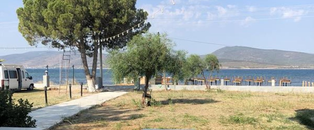 Beach & Waterfront