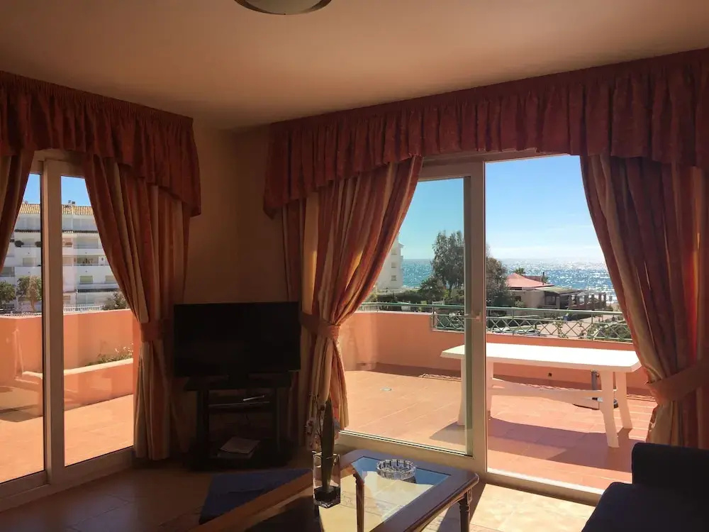 Marbella Beach Resort at Club Playa Real - Chambres