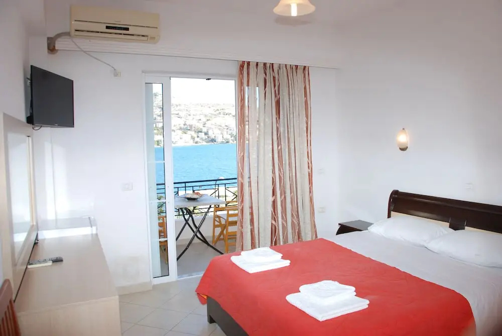 Standard Double room with balcony and with sea view (full double bed)