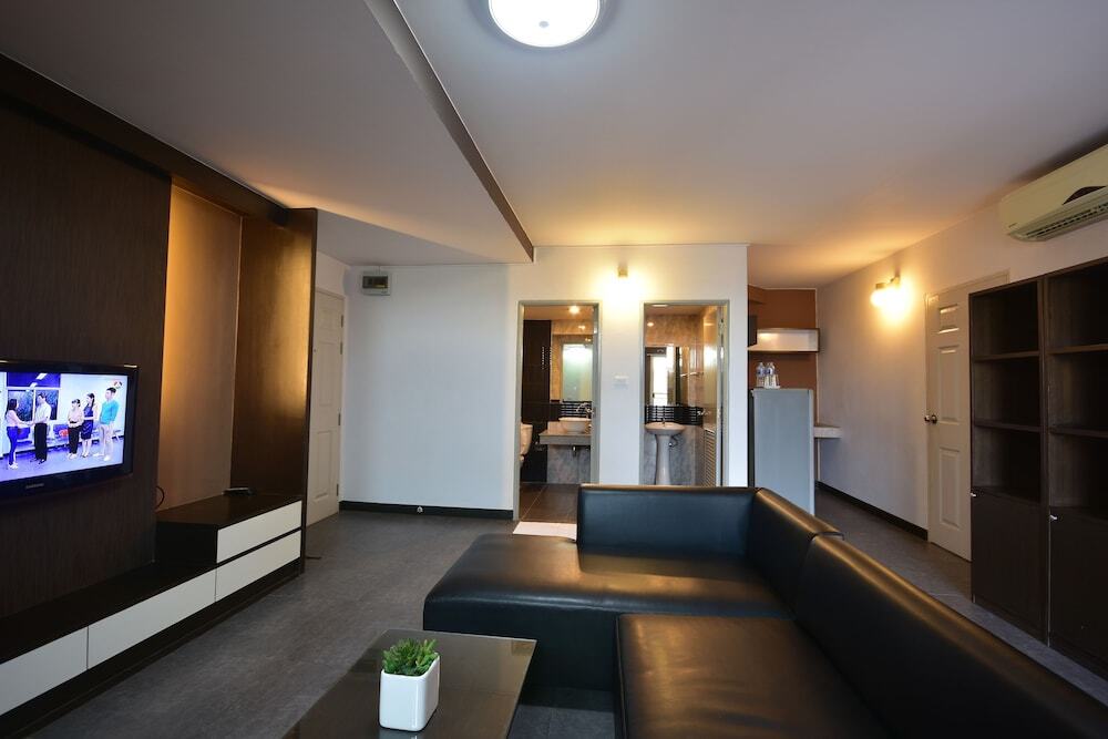 Номер Premier в LOFT Salaya