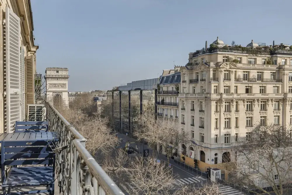 The Parisian Beauty in Paris