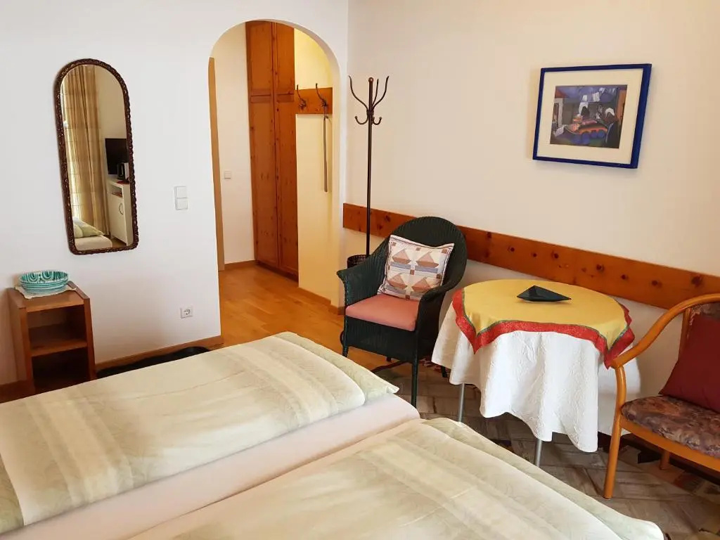 Deluxe Double room with balcony and with sea view (full double bed)