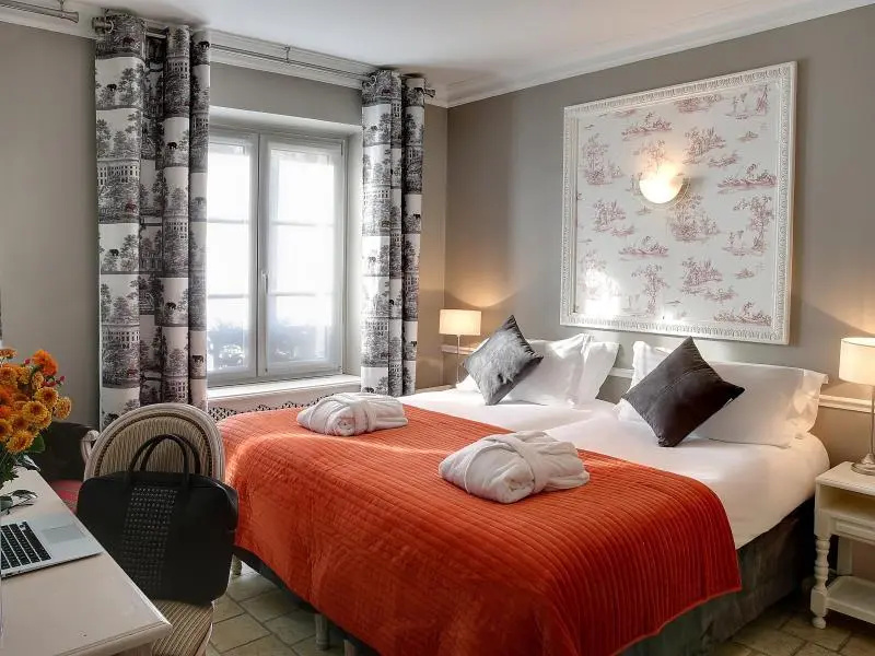 Superior Double room (full double bed)