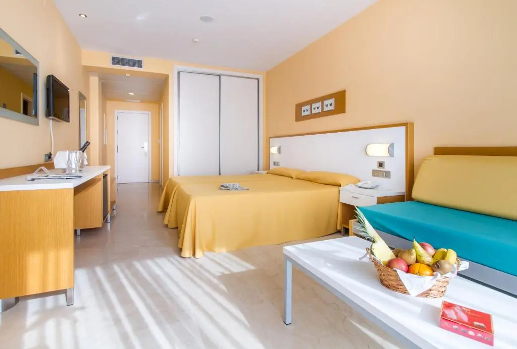Standard Double room (full double bed)