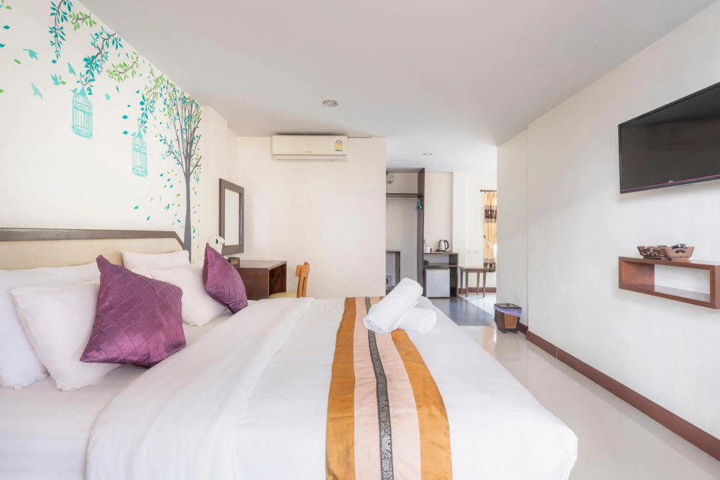 Manee House — 2