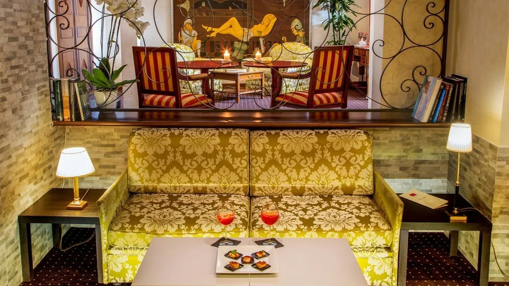 Hotel photo 12
