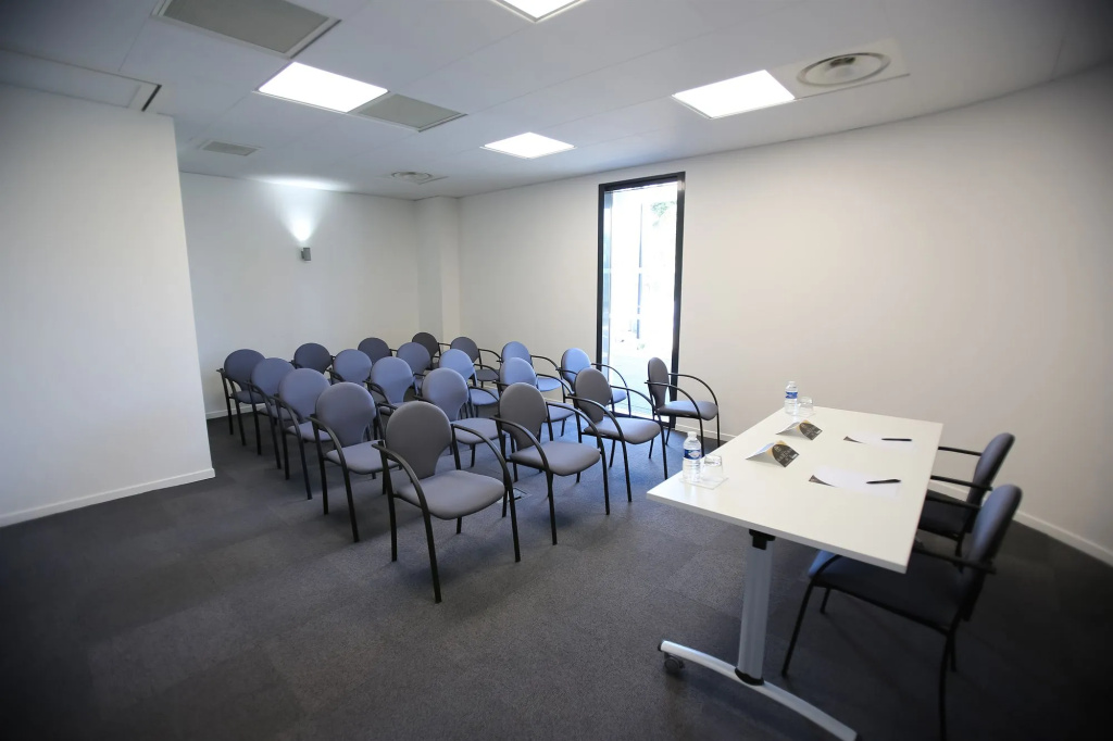 All Suites Appart Hôtel | Aéroport Paris-Orly Rungis 18